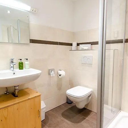 Kaeppelehof 4* לאוטרבאך